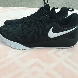 Nike Women’s Zoom Hyperace 2 Volleyball Shoes